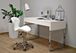 Białe lakierowane biurko Bora Unique